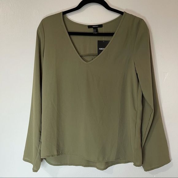 Forever 21 Tops - Green Long Sleeve Shirt Forever 21